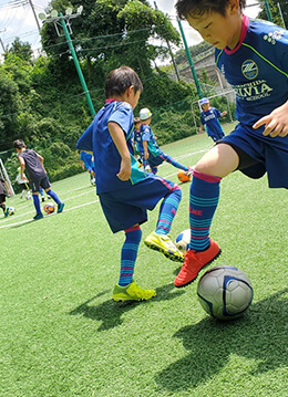 町田のプロクラブが運営する キッズサッカー教室