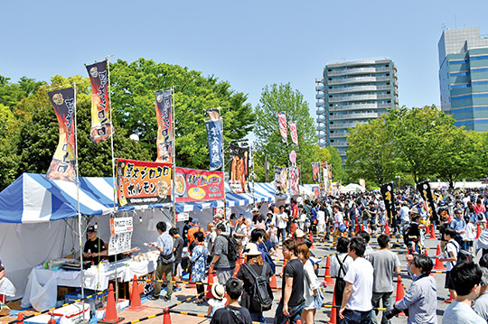 神奈川県内のご当地グルメが集結する人気イベント