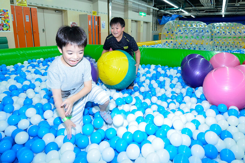 天候に左右されない小田急沿線の室内遊園地3選の画像