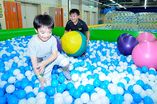 天候に左右されない小田急沿線の室内遊園地3選