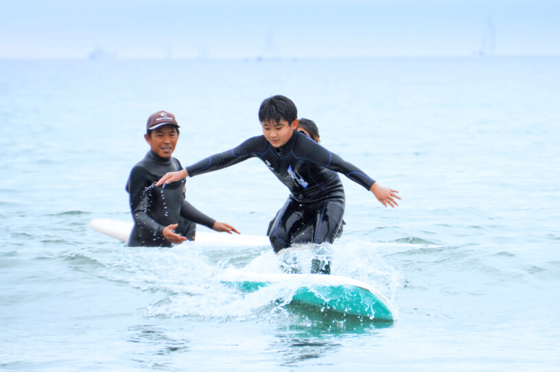 今年の夏は波に乗る! 子供と通うサーフィンスクールの画像