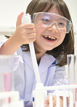 子どもの好奇心を育む習いごと 「科学実験教室」
