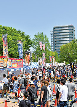 神奈川県内のご当地グルメが集結する人気イベント