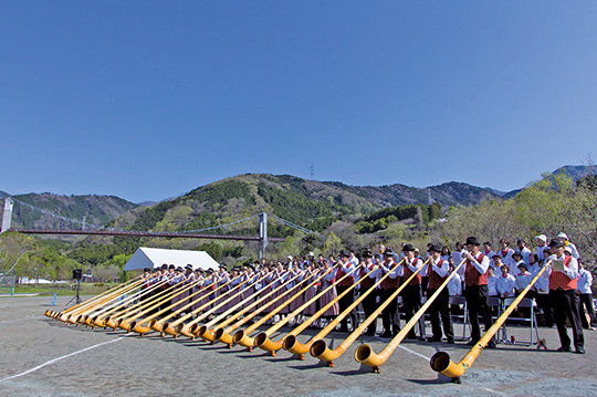 丹沢に春を告げる秦野市のお祭りが今年も開催