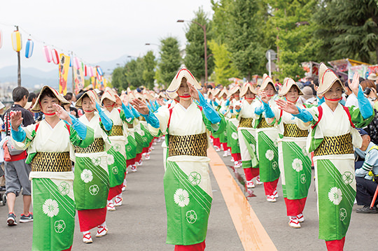 火がテーマの催しが盛りだくさんの秦野たばこ祭