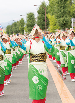 火がテーマの催しが盛りだくさんの秦野たばこ祭