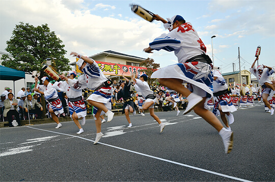 男踊り・女踊りの違いも楽しい、一番熱くなる夜