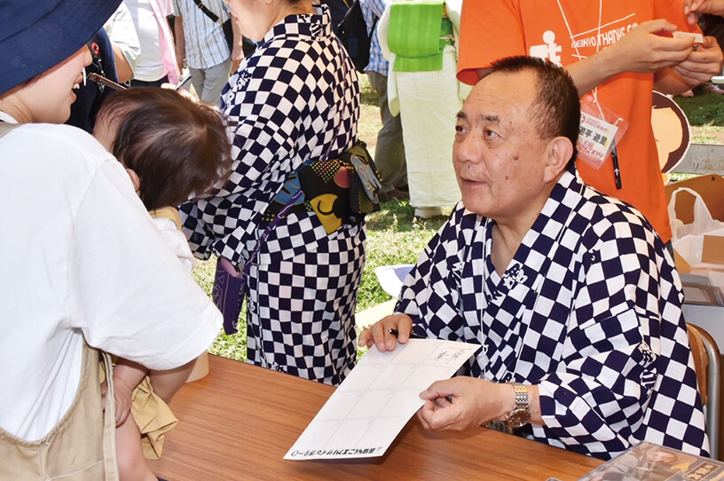 春風亭昇太、三遊亭小遊三などスターが勢ぞろい