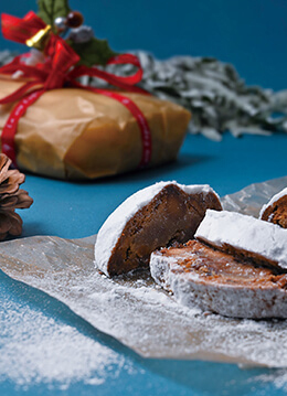 ドイツのクリスマス菓子・シュトーレンを手土産に