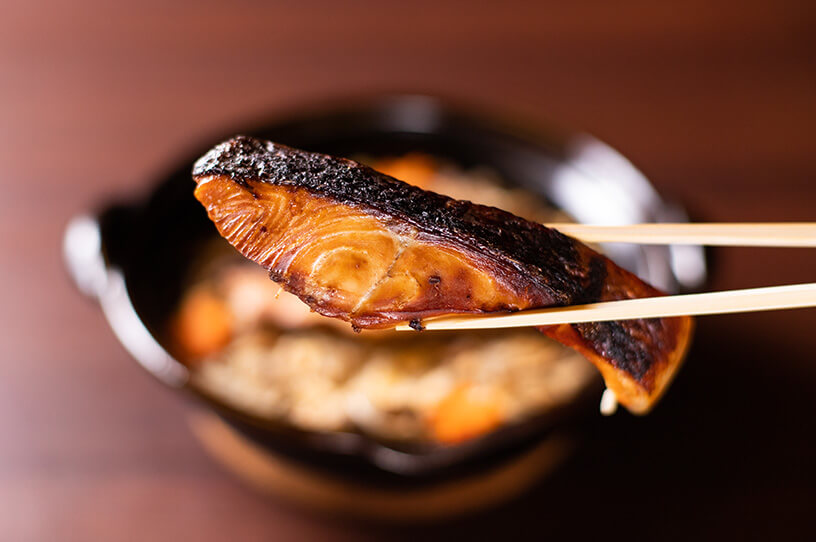 旬を迎える秋に食べたい 小田急線沿線のおいしい鮭料理３選の画像