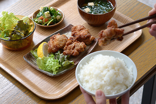 女性も入りやすい！小田急沿線のおしゃれな定食屋さん４選