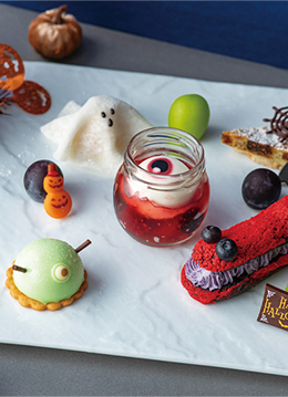 5種類のスイーツを盛り合わせたハロウィンプレート