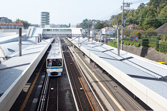 読売ランド前駅