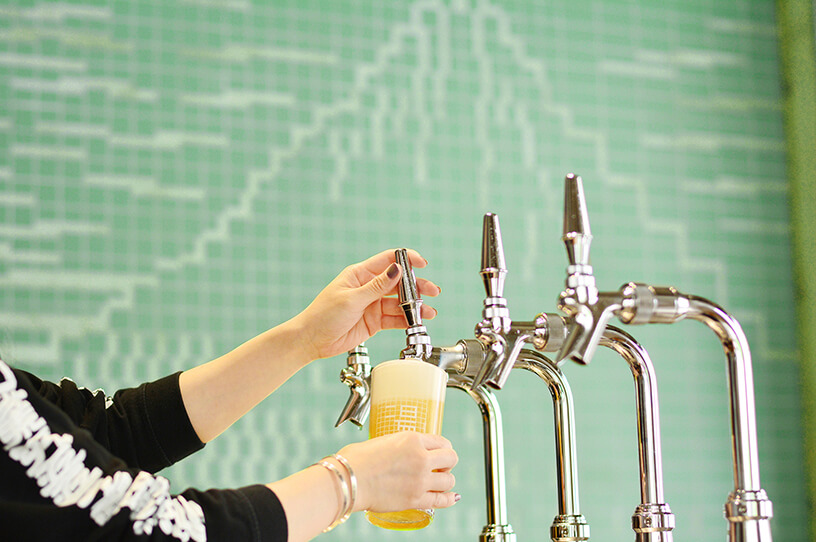 地域の人が集う「狛江湯」で 銭湯×クラフトビールをの画像